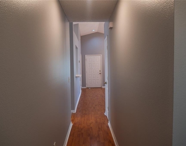 1851 Falling Star Lane - Photo Thumbnail 19