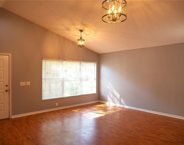 1851 Falling Star Lane - Photo Thumbnail 5