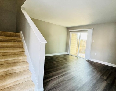4016 Woodfern Drive - Photo Thumbnail 11