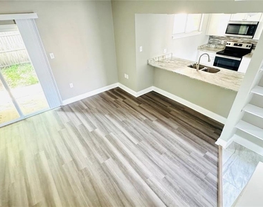 4016 Woodfern Drive - Photo Thumbnail 23