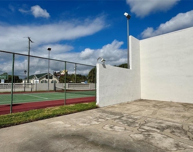 9205 Tudor Drive - Photo Thumbnail 34