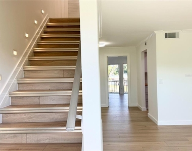 9205 Tudor Drive - Photo Thumbnail 6