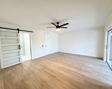 9205 Tudor Drive - Photo Thumbnail 19
