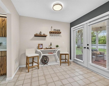 1700 Glen Lakes Boulevard N - Photo Thumbnail 31