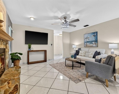 1700 Glen Lakes Boulevard N - Photo Thumbnail 15