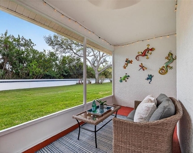 1700 Glen Lakes Boulevard N - Photo Thumbnail 34