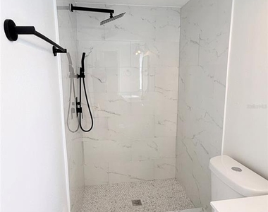 8512 Longboat Lane - Photo Thumbnail 15