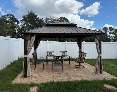 16335 Rambling Vine Drive W - Photo Thumbnail 19