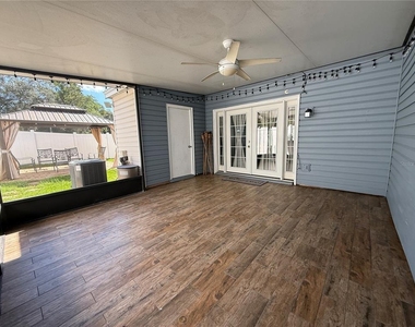 16335 Rambling Vine Drive W - Photo Thumbnail 18