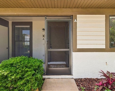 2945 Grovewood Boulevard - Photo Thumbnail 3