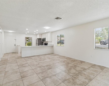 2945 Grovewood Boulevard - Photo Thumbnail 26