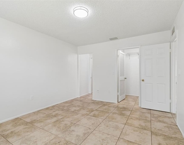 2945 Grovewood Boulevard - Photo Thumbnail 39