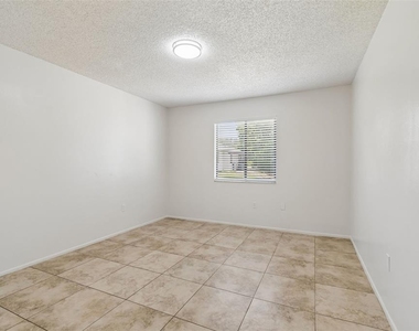 2945 Grovewood Boulevard - Photo Thumbnail 37