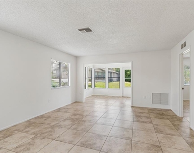 2945 Grovewood Boulevard - Photo Thumbnail 22