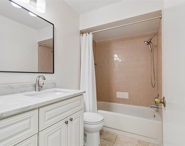 2945 Grovewood Boulevard - Photo Thumbnail 49