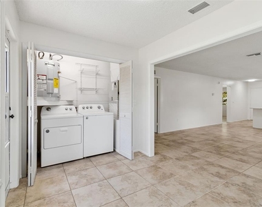 2945 Grovewood Boulevard - Photo Thumbnail 31