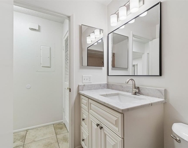 2945 Grovewood Boulevard - Photo Thumbnail 51