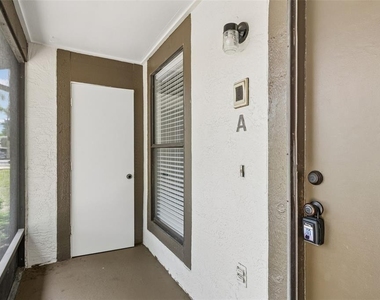 2945 Grovewood Boulevard - Photo Thumbnail 5
