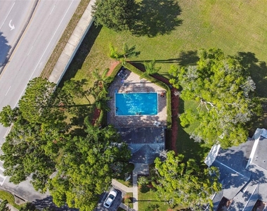 2945 Grovewood Boulevard - Photo Thumbnail 75