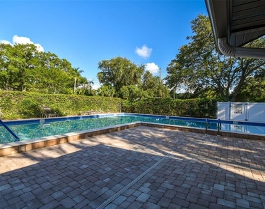 2945 Grovewood Boulevard - Photo Thumbnail 84