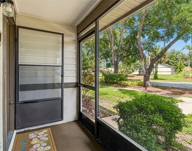 2945 Grovewood Boulevard - Photo Thumbnail 8
