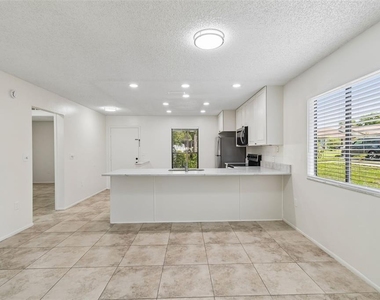 2945 Grovewood Boulevard - Photo Thumbnail 18