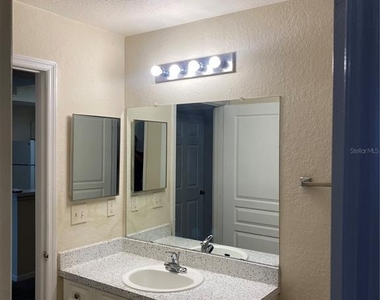 17110 Carrington Park Drive - Photo Thumbnail 30