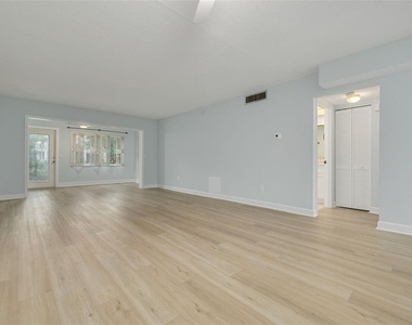 4580 Overlook Drive Ne - Photo Thumbnail 10