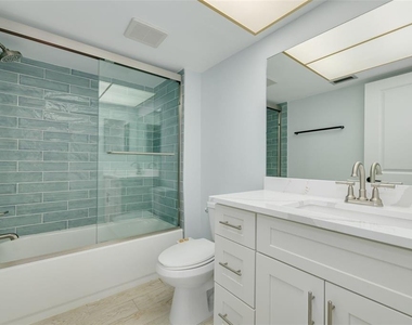 4580 Overlook Drive Ne - Photo Thumbnail 7