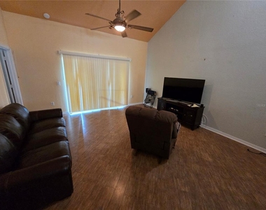 3661 Kings Road - Photo Thumbnail 3