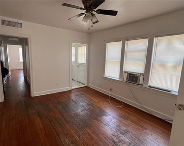 735 Grove Street N - Photo Thumbnail 3