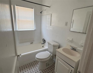 735 Grove Street N - Photo Thumbnail 6