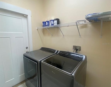 3916 N Ola Avenue - Photo Thumbnail 14