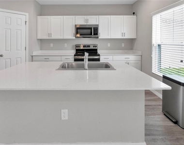 12737 Tannencrest Drive - Photo Thumbnail 5