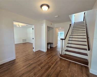 300 Cypress Creek Circle - Photo Thumbnail 3