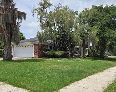 300 Cypress Creek Circle - Photo Thumbnail 23