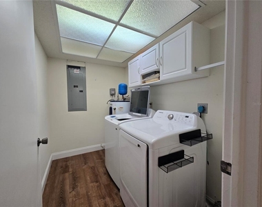 300 Cypress Creek Circle - Photo Thumbnail 21