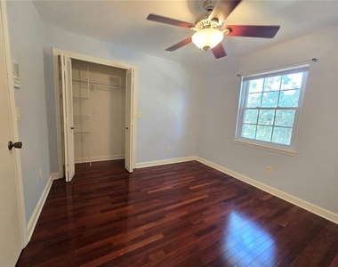 300 Cypress Creek Circle - Photo Thumbnail 17