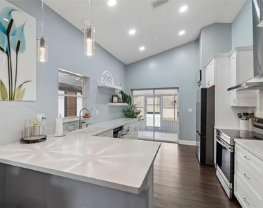 10454 Casa Grande Circle - Photo Thumbnail 19