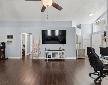 10454 Casa Grande Circle - Photo Thumbnail 13