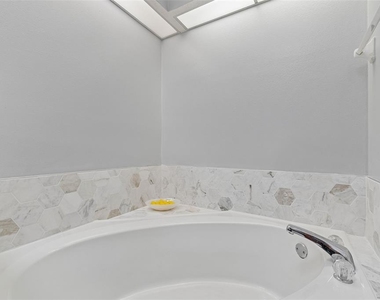 10454 Casa Grande Circle - Photo Thumbnail 37