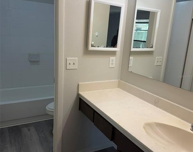 9601 Shalimar Court - Photo Thumbnail 7