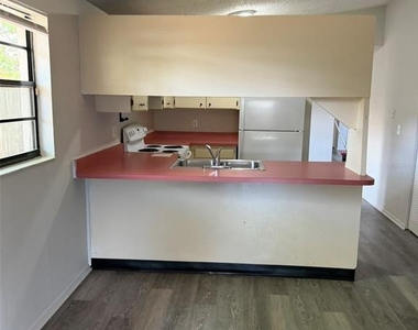 9601 Shalimar Court - Photo Thumbnail 2