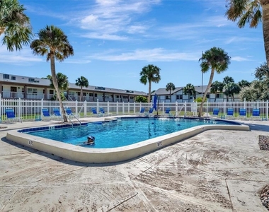 650 Pinellas Point Drive S - Photo Thumbnail 25