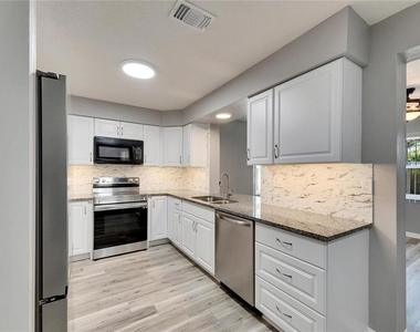 1691 E Orangecrest Avenue - Photo Thumbnail 11