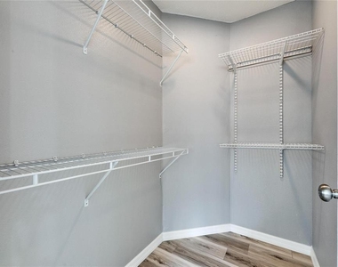 1691 E Orangecrest Avenue - Photo Thumbnail 28
