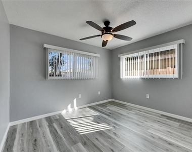 1691 E Orangecrest Avenue - Photo Thumbnail 34