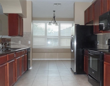3240 Pineapple Isle Drive - Photo Thumbnail 12