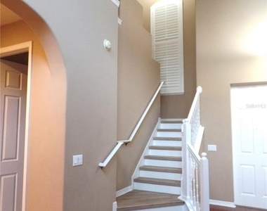 3240 Pineapple Isle Drive - Photo Thumbnail 2