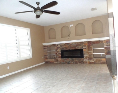3240 Pineapple Isle Drive - Photo Thumbnail 6